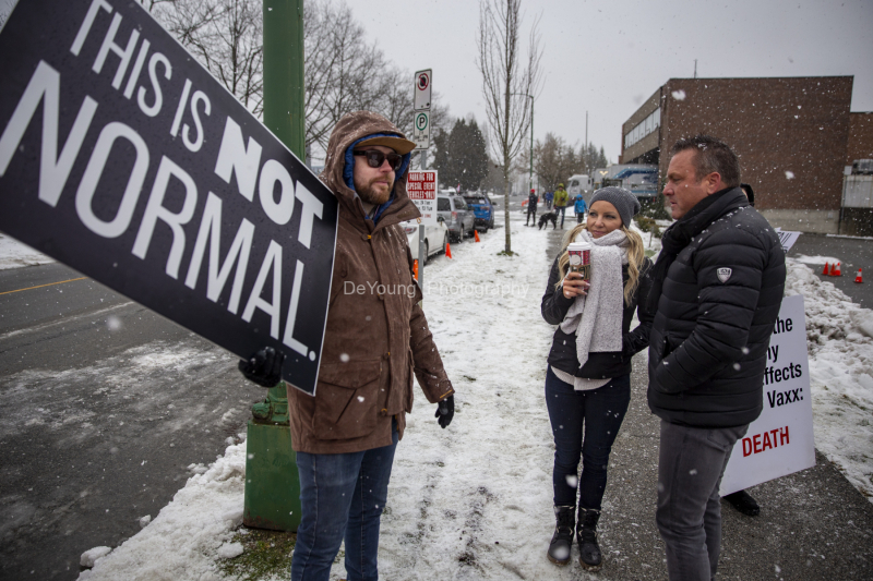 Global-News-Convoy-1_-33