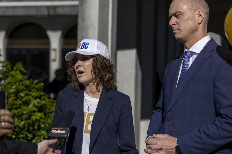 Vancouver-Townhall-14