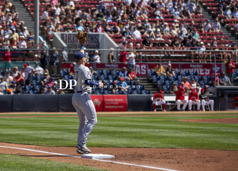 NatBailey-70x200_-12