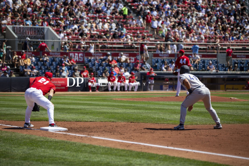 NatBailey-70x200_-17