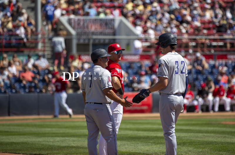 NatBailey-70x200_-27