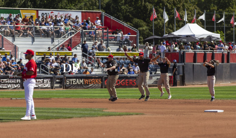 NatBailey-70x200_-30