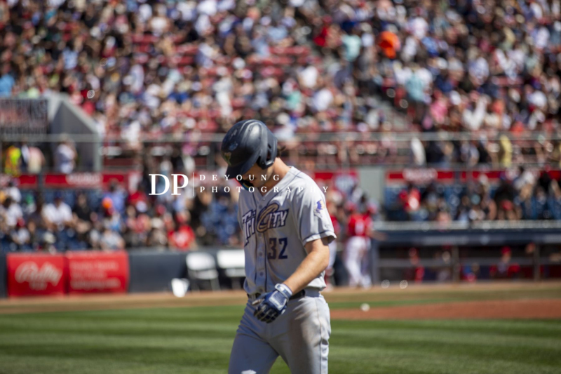 NatBailey-70x200_-31