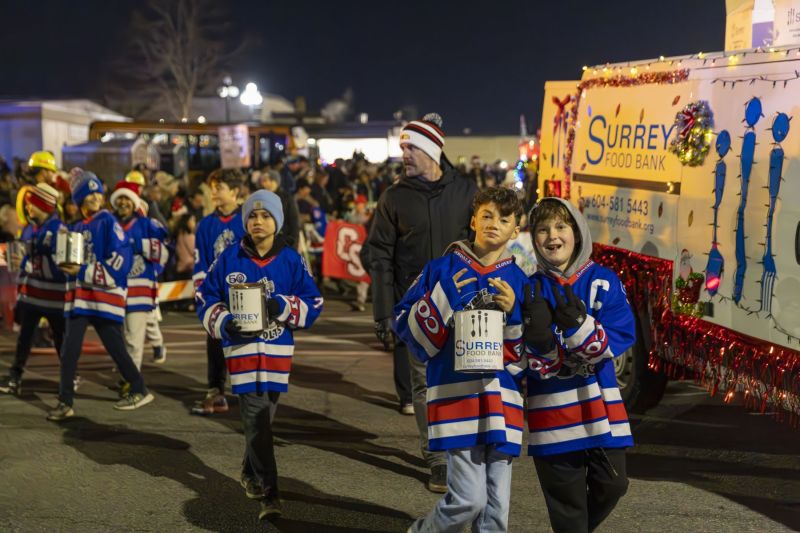SantaParade2024-41