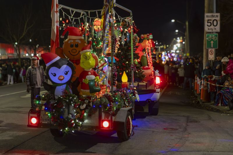 SantaParade2024-43