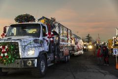SantaParade2024-11