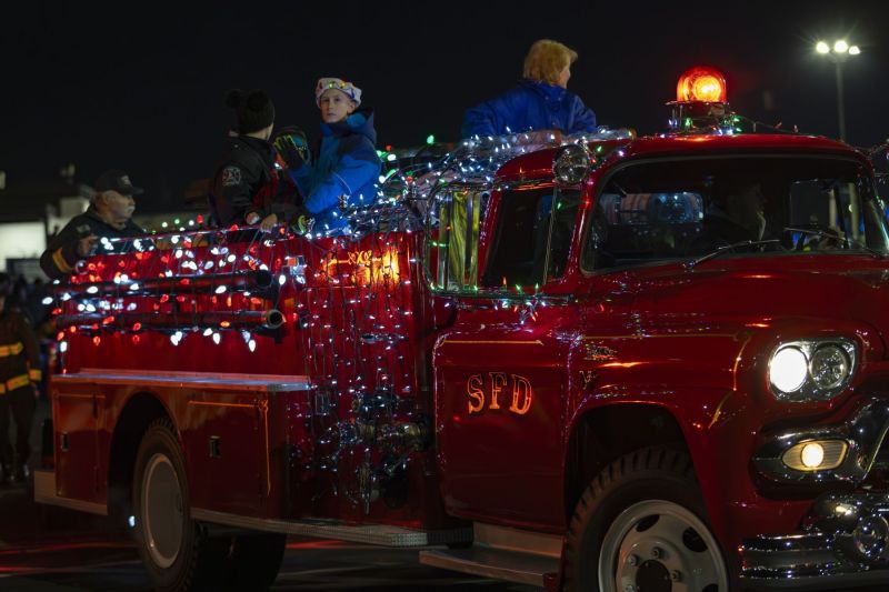 SantaParade2025-23