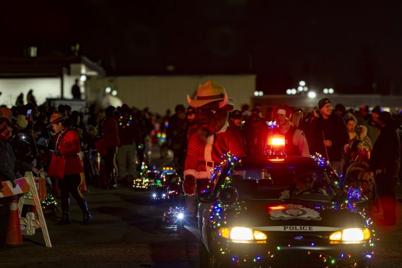 SantaParade2025-29