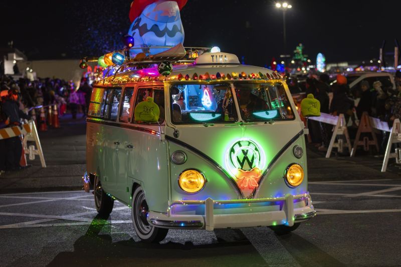 SantaParade2025-53