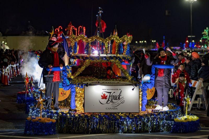 SantaParade2025-55