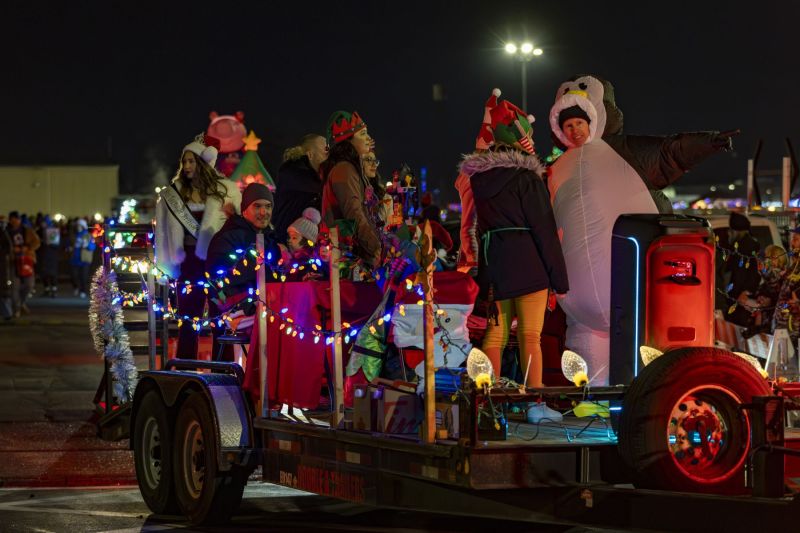 SantaParade2025-59