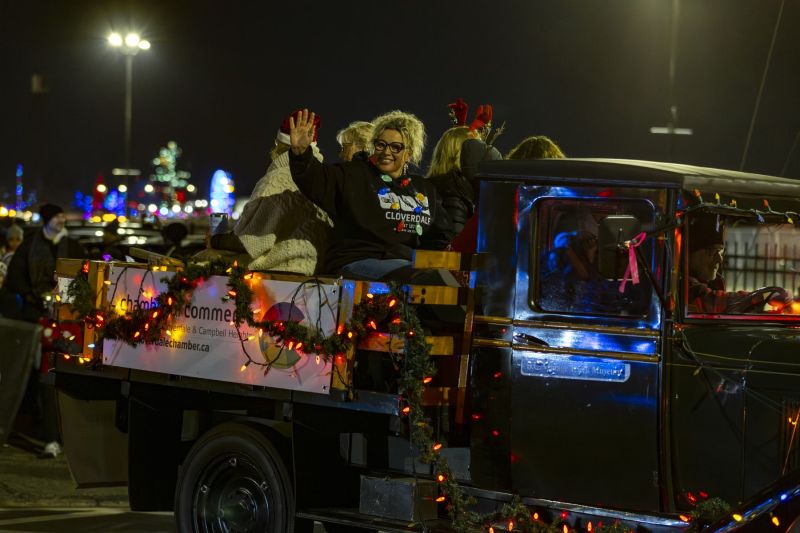 SantaParade2025-63
