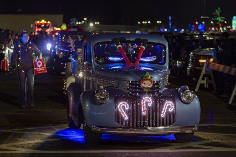 SantaParade2025-64