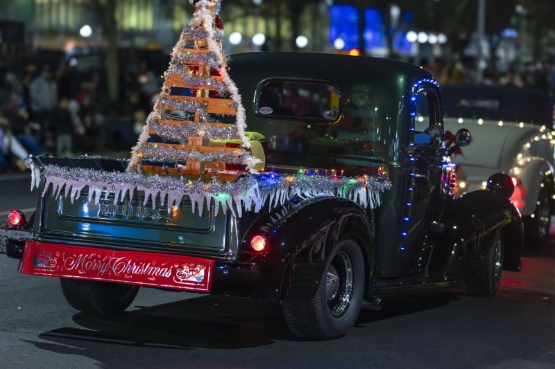 SantaParade2025-68