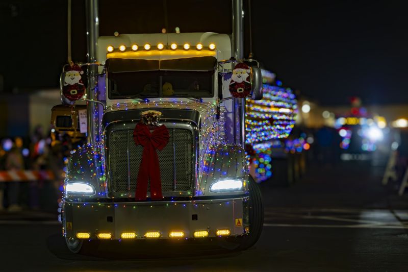 SantaParade2025-85