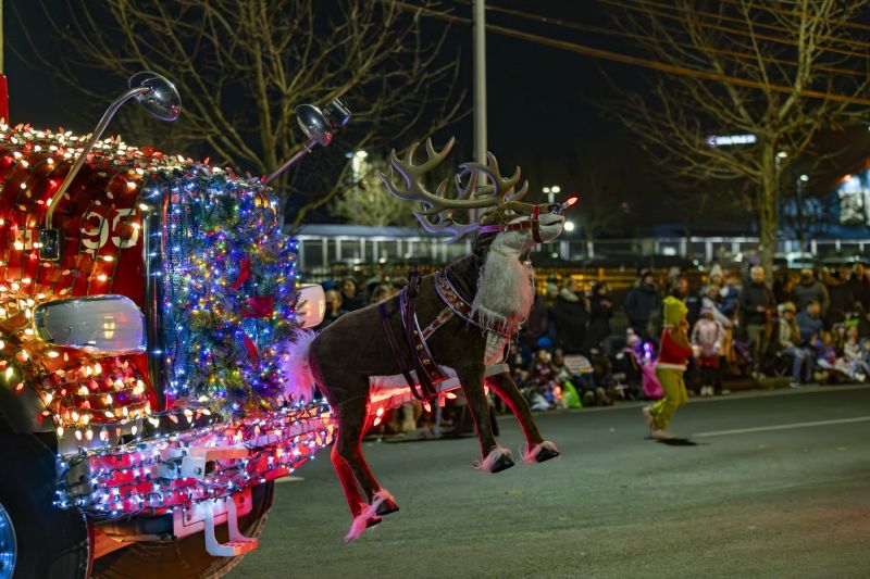SantaParade2025-90
